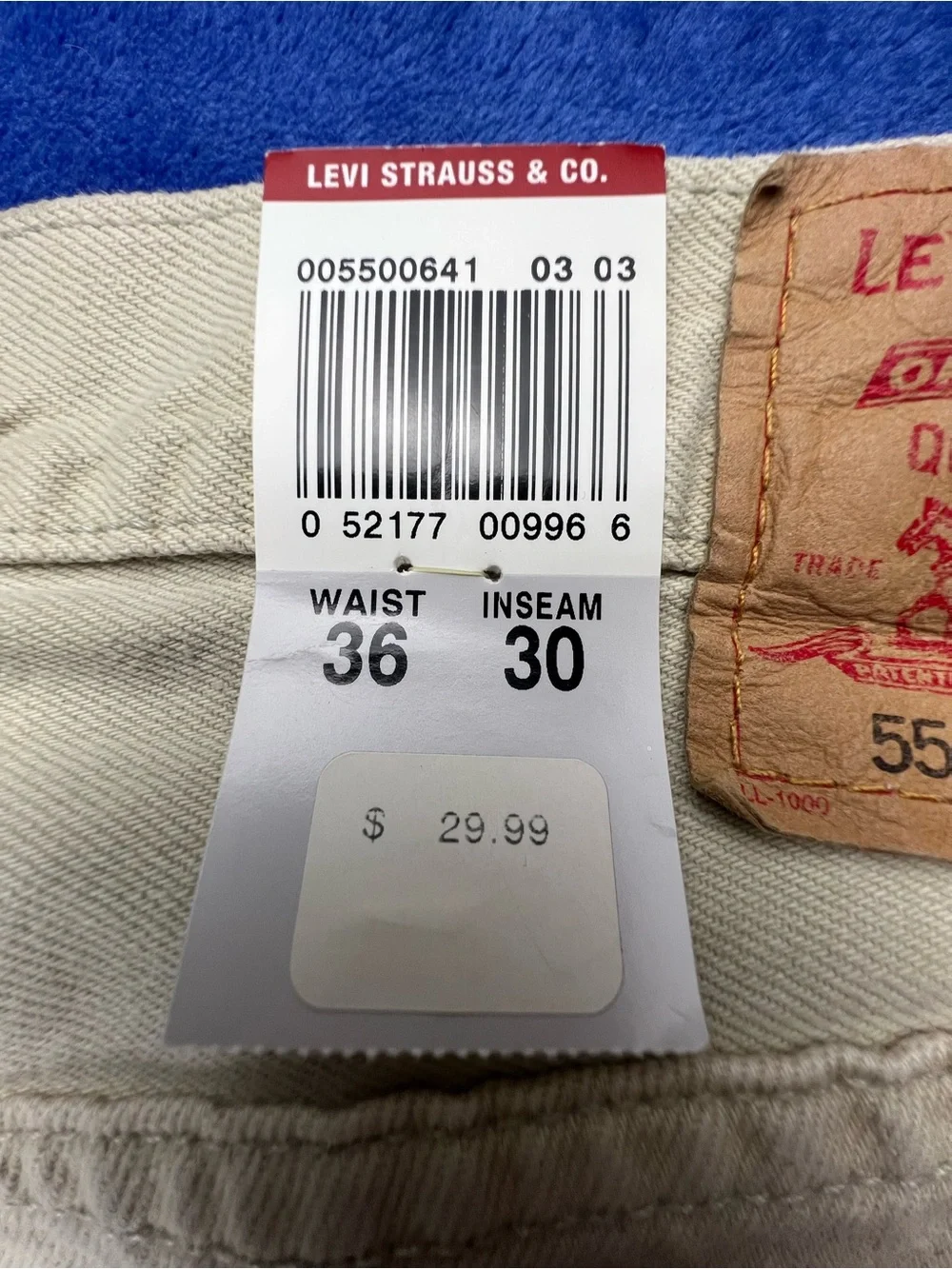 Vintage Levis 550 Relaxed Fit Denim Jeans Y2K Mens Size 36x30 Beige NWT